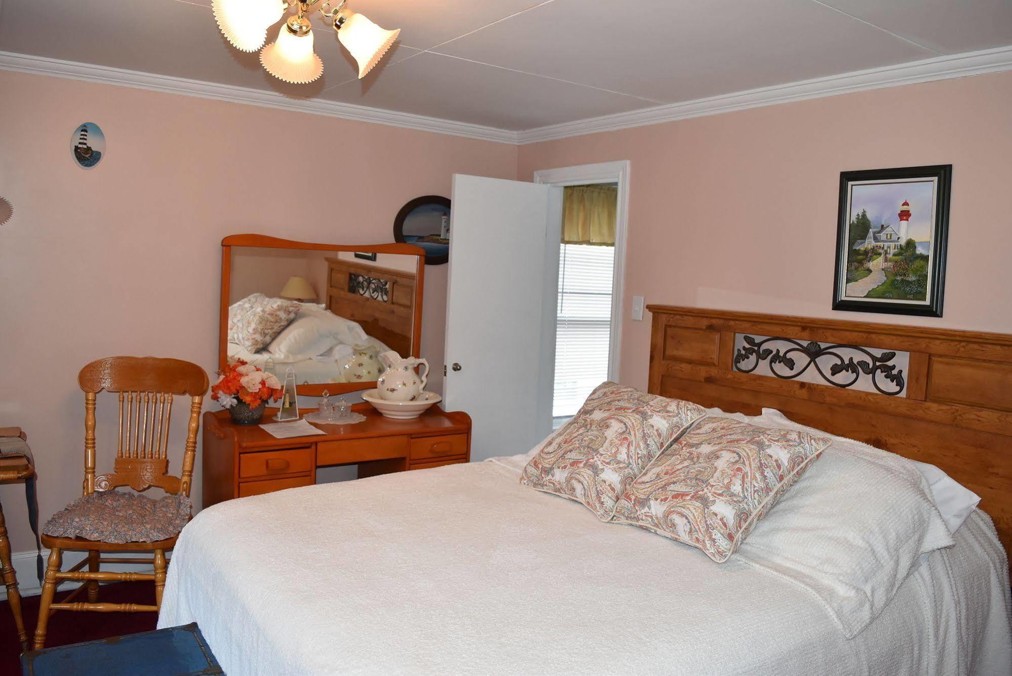 The Spaniards Room Heritage Home Spaniards Bay Esterno foto