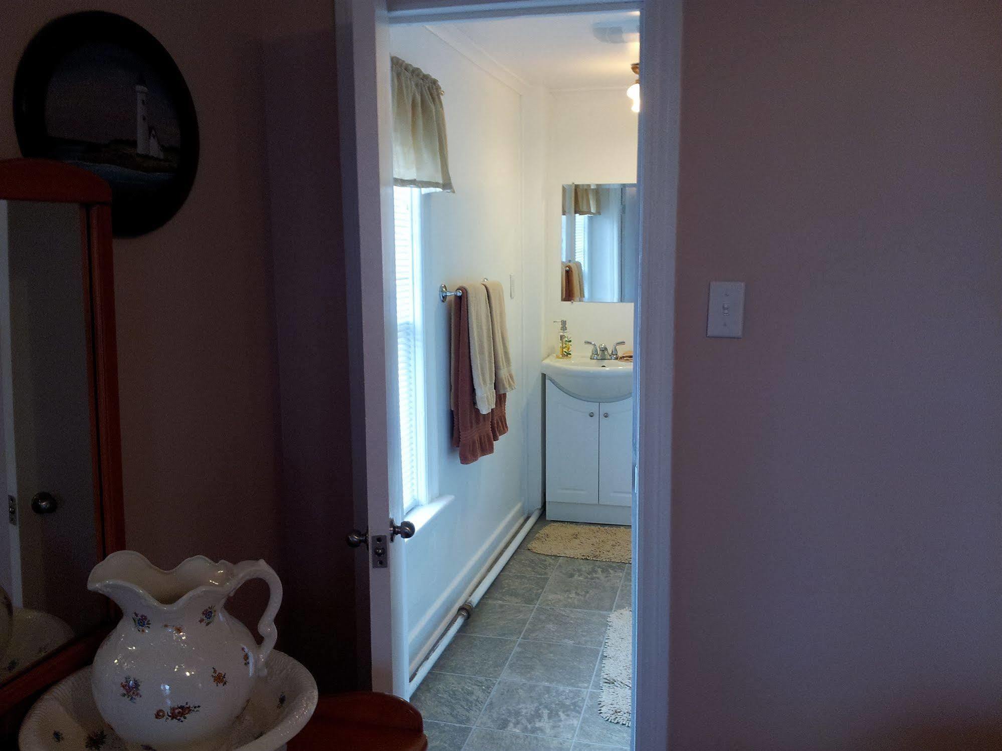 The Spaniards Room Heritage Home Spaniards Bay Esterno foto